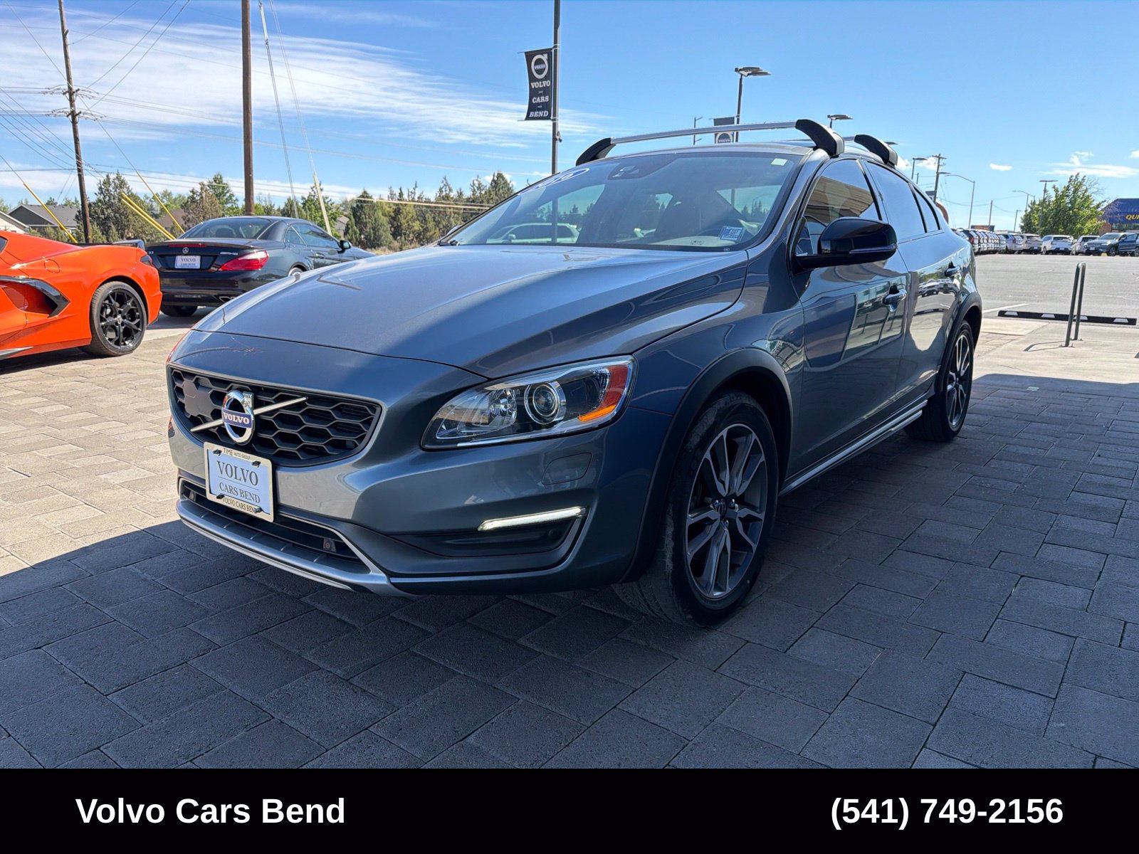 Used 2016 Volvo S60 T5 Cross Country Platinum AWD/4WD image 4