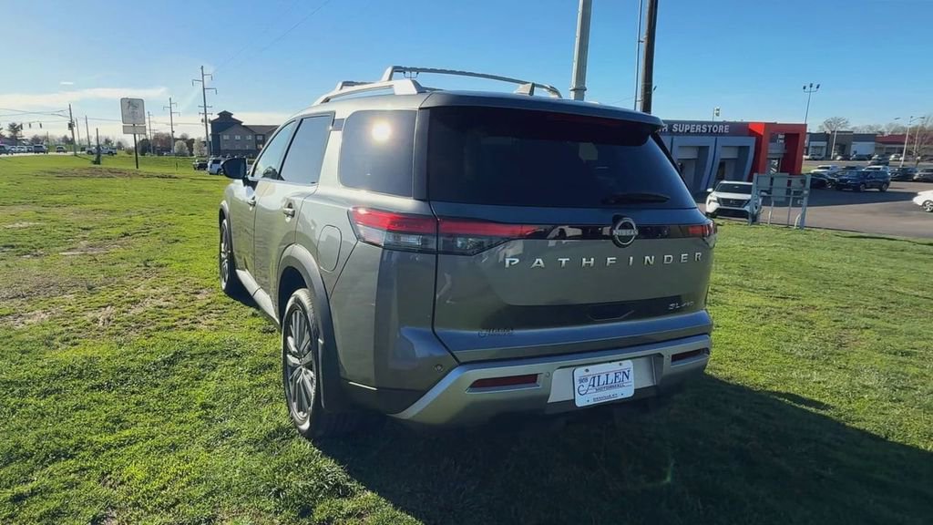 Used 2025 Nissan Pathfinder SL w/ SL Premium Package image 6
