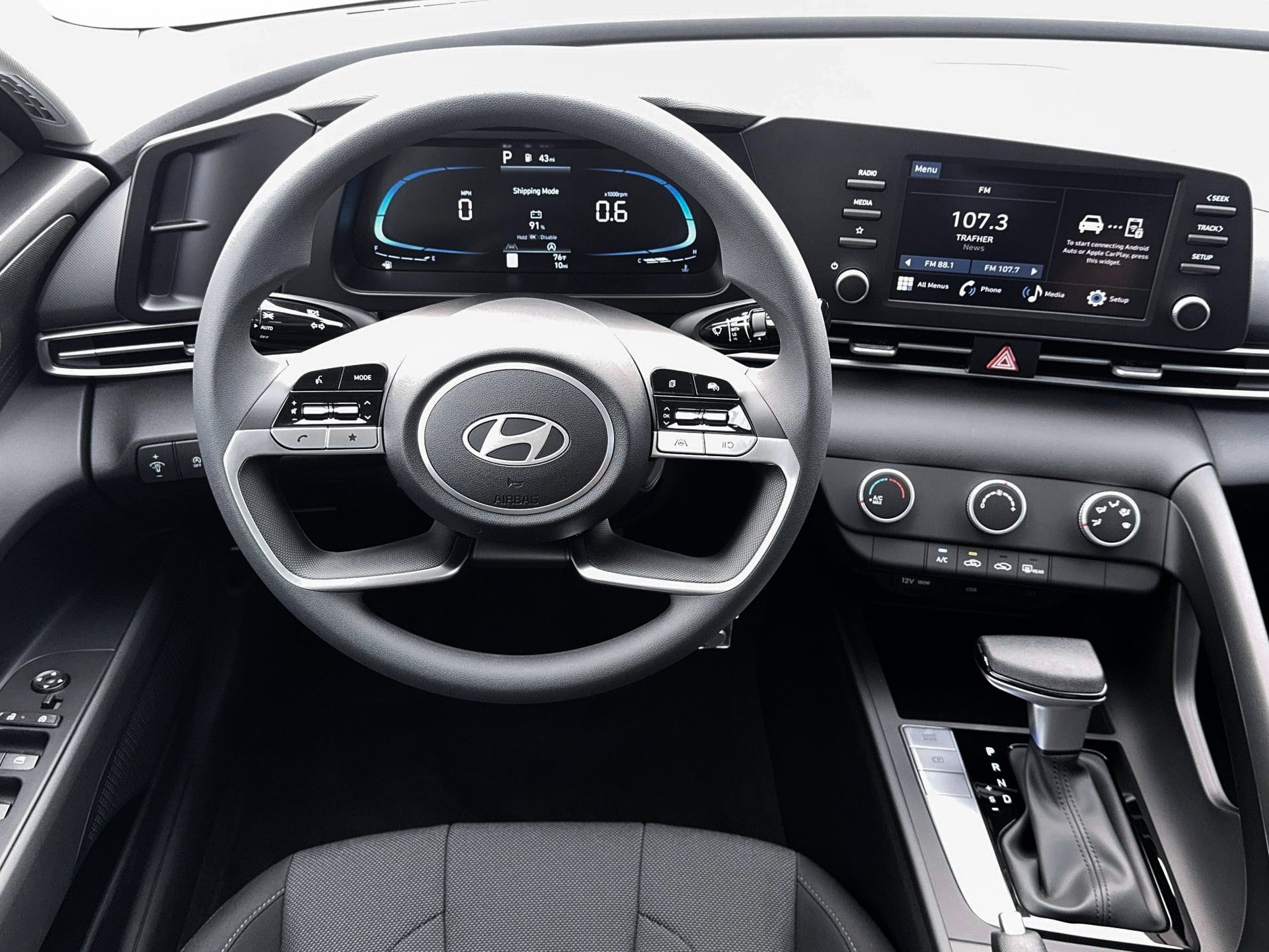 New 2026 Hyundai Elantra SE FWD image 17