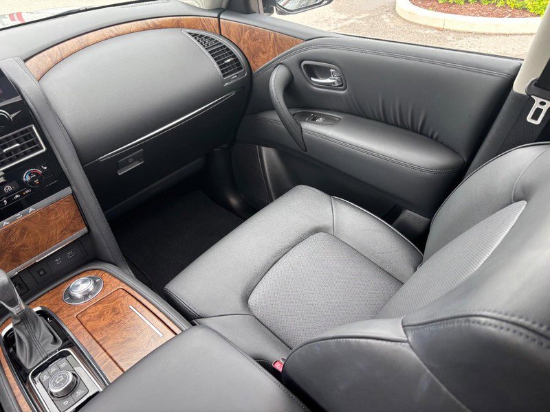 Used 2024 Nissan Armada SL w/ Captain's Chairs Package AWD/4WD image 16