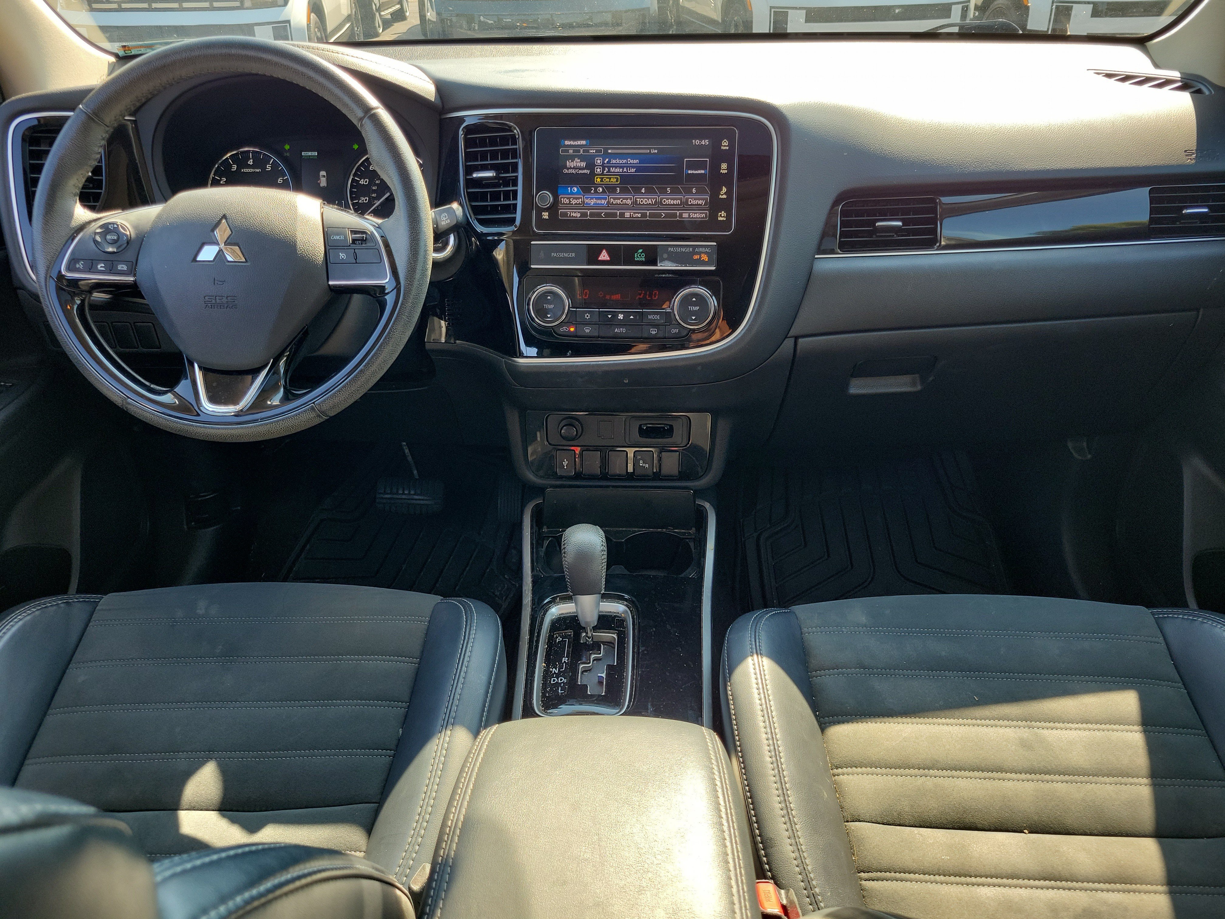 Used 2019 Mitsubishi Outlander LE AWD/4WD image 9