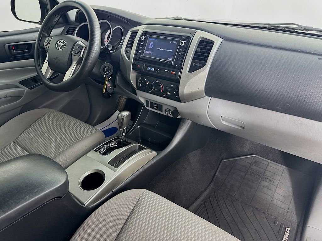 Used 2014 Toyota Tacoma PreRunner w/ SR5 Package image 34