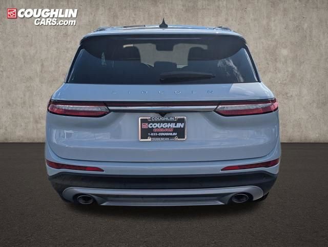 Used 2026 Lincoln Corsair Premiere image 7