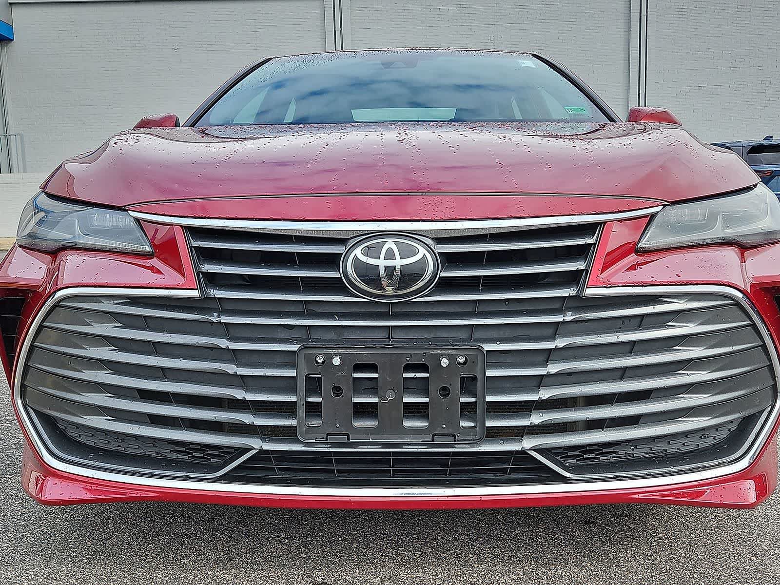 Used 2020 Toyota Avalon Limited FWD image 36
