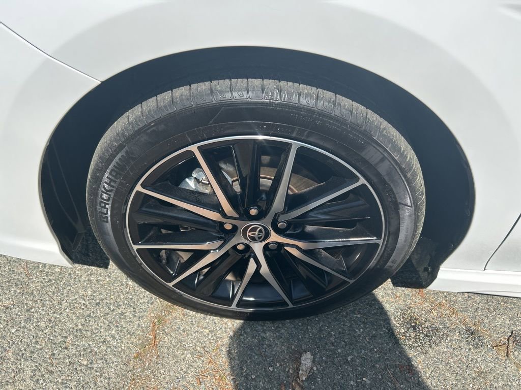 Used 2024 Toyota Camry SE FWD image 12