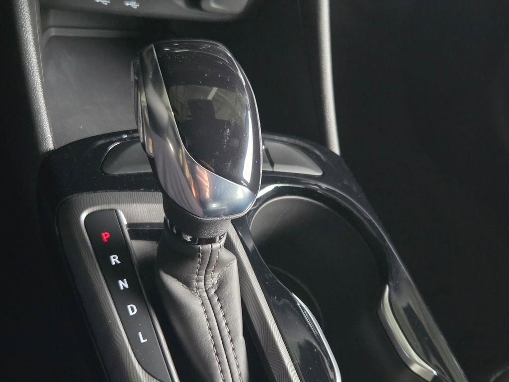 Used 2024 Buick Envista Sport Touring w/ Convenience I Package FWD image 7