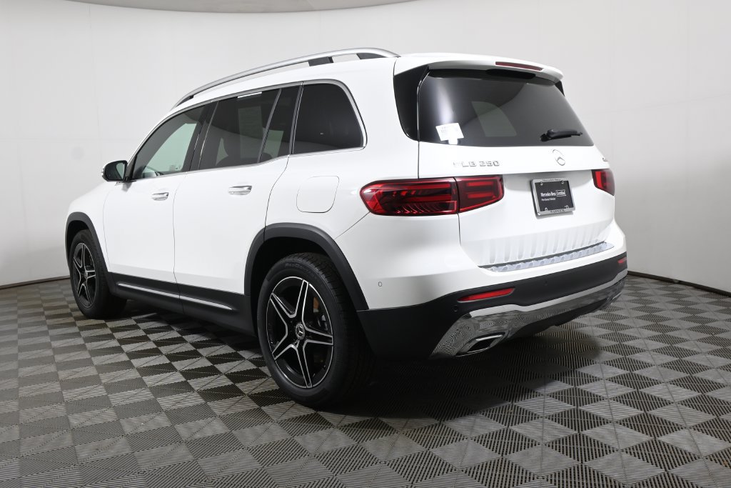 Certified 2026 Mercedes-Benz GLB 250 4MATIC image 5