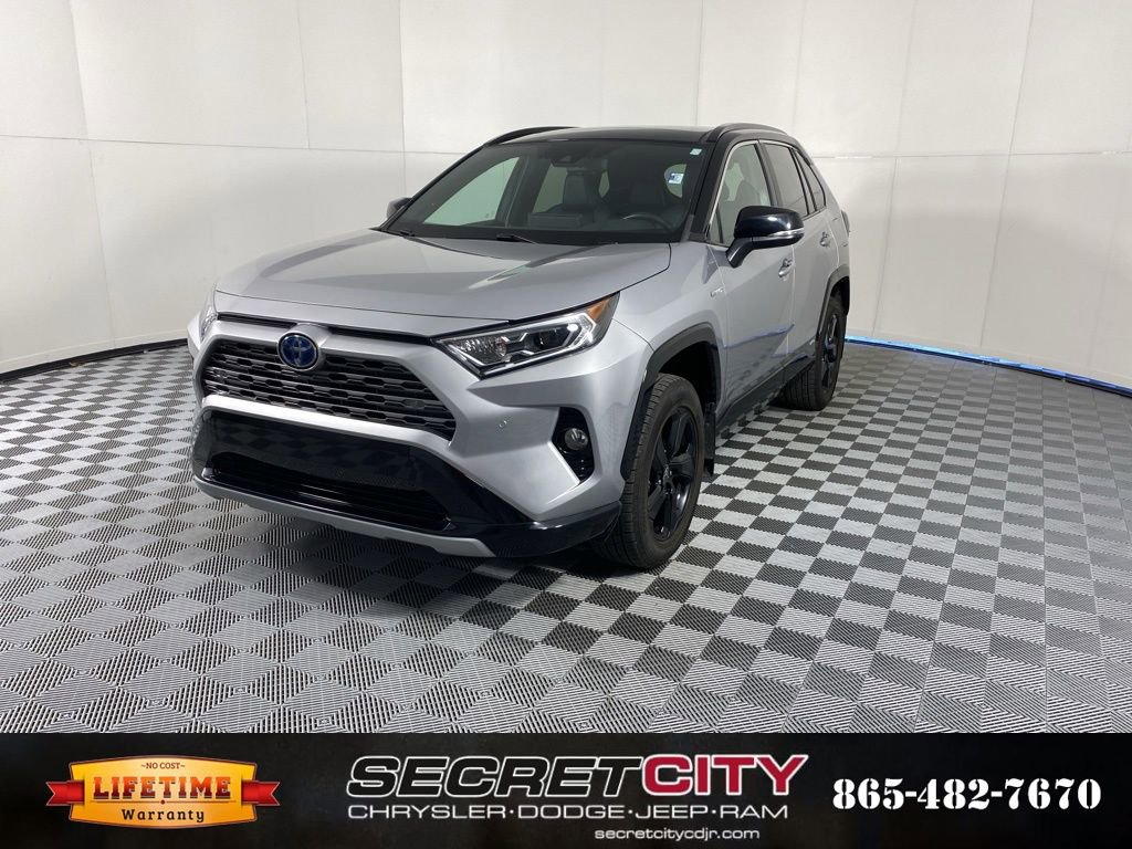 Used 2021 Toyota RAV4 XSE image 3