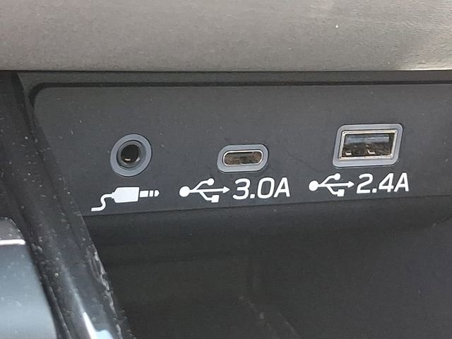 Certified 2025 Subaru Outback Premium image 25