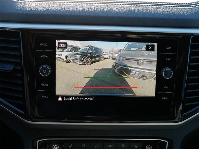 Used 2021 Volkswagen Atlas SEL Premium image 32