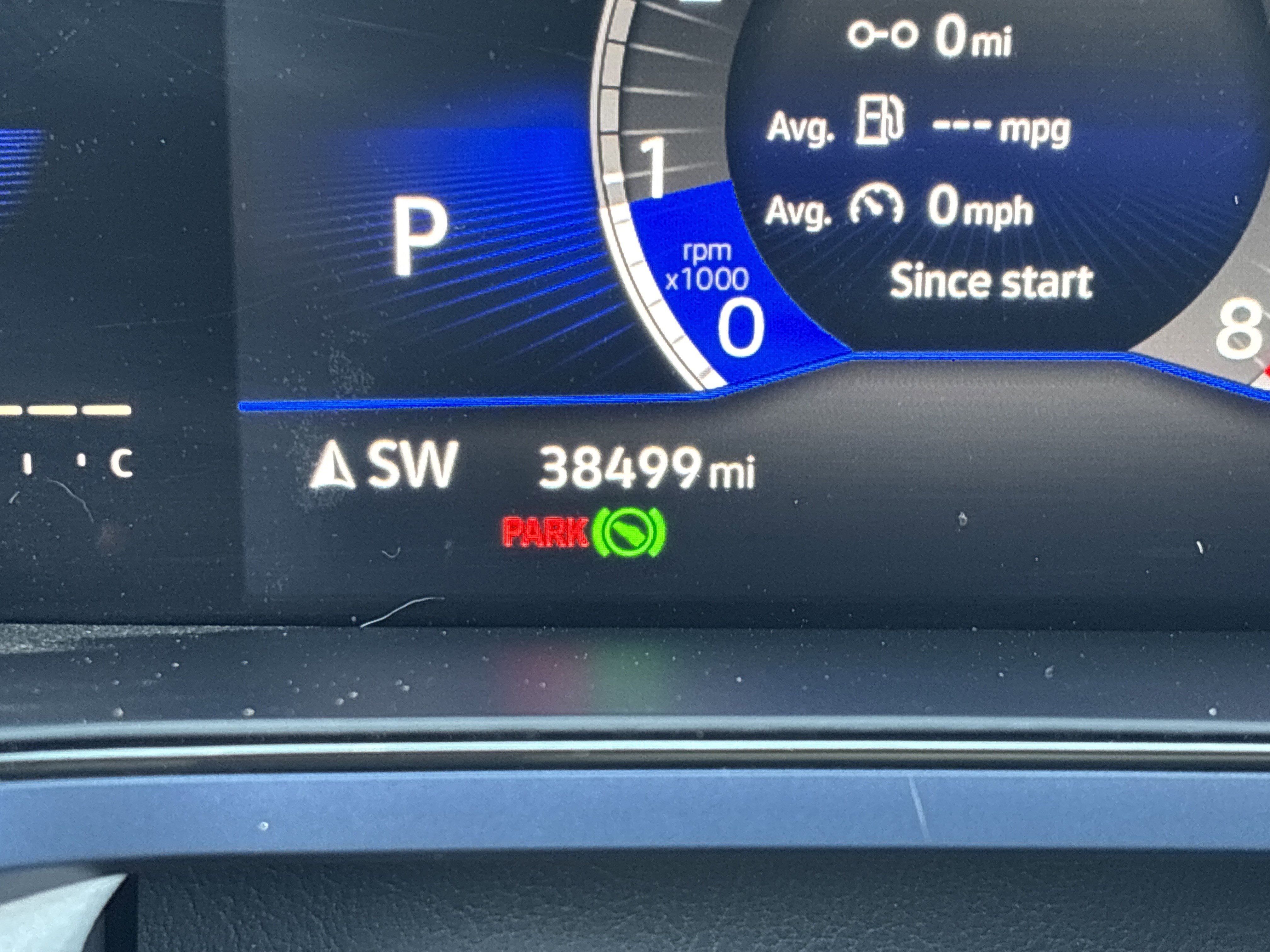 Certified 2022 Volkswagen Taos SE w/ Panoramic Sunroof Package image 29