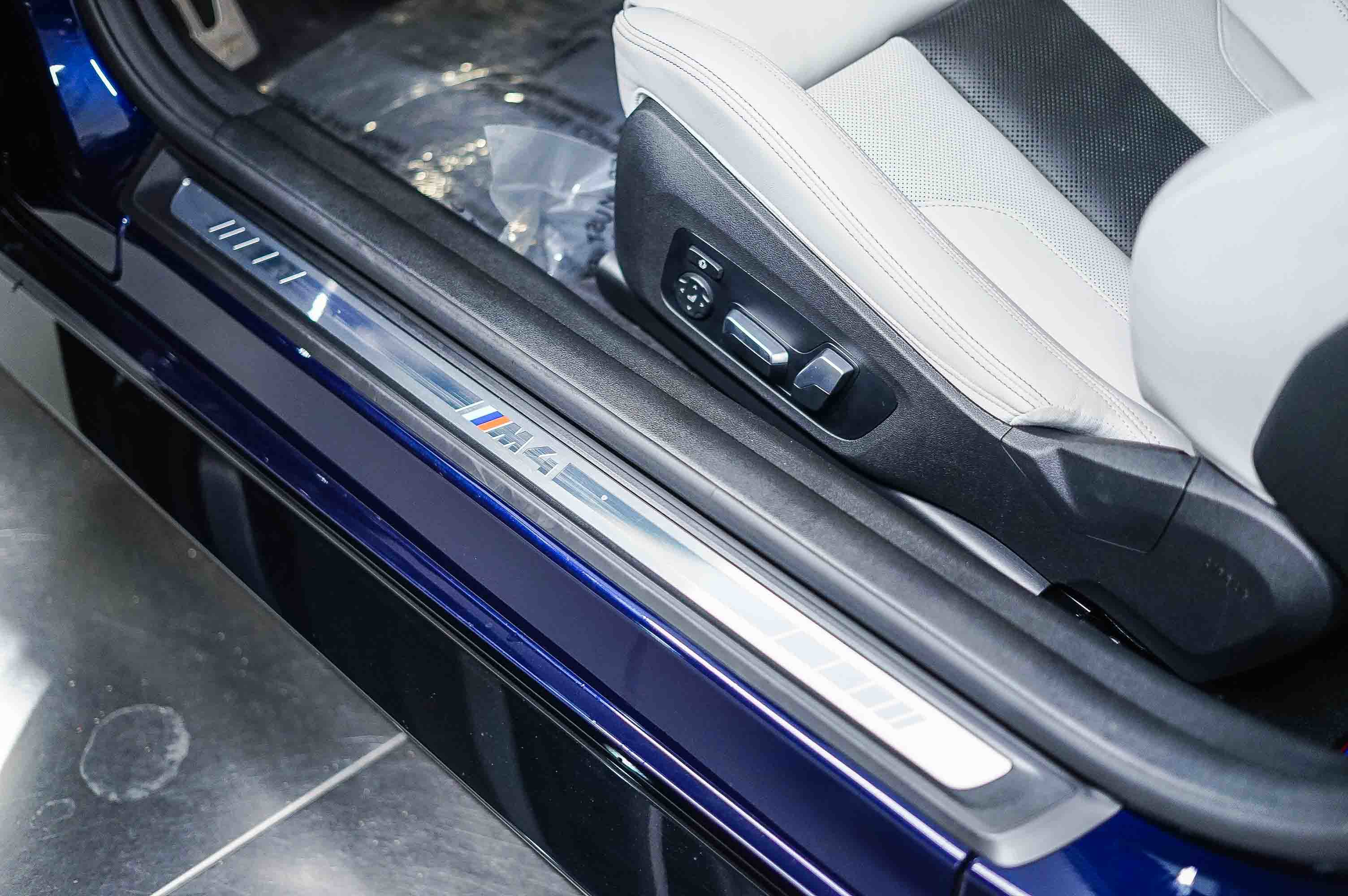 Used 2024 BMW M4 Competition w/ Executive Package image 19