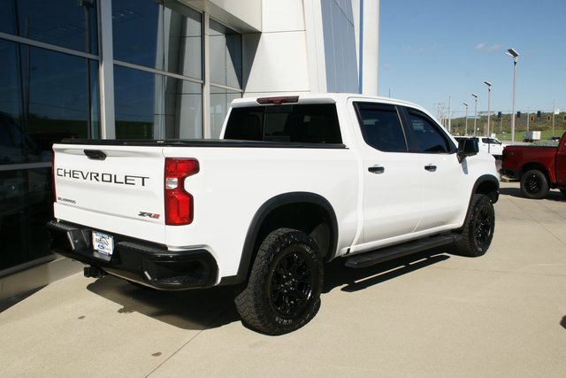 Used 2023 Chevrolet Silverado 1500 ZR2 w/ Technology Package image 3