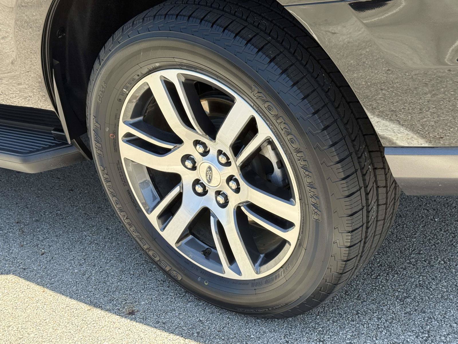 Used 2024 Ford Expedition Limited RWD image 7