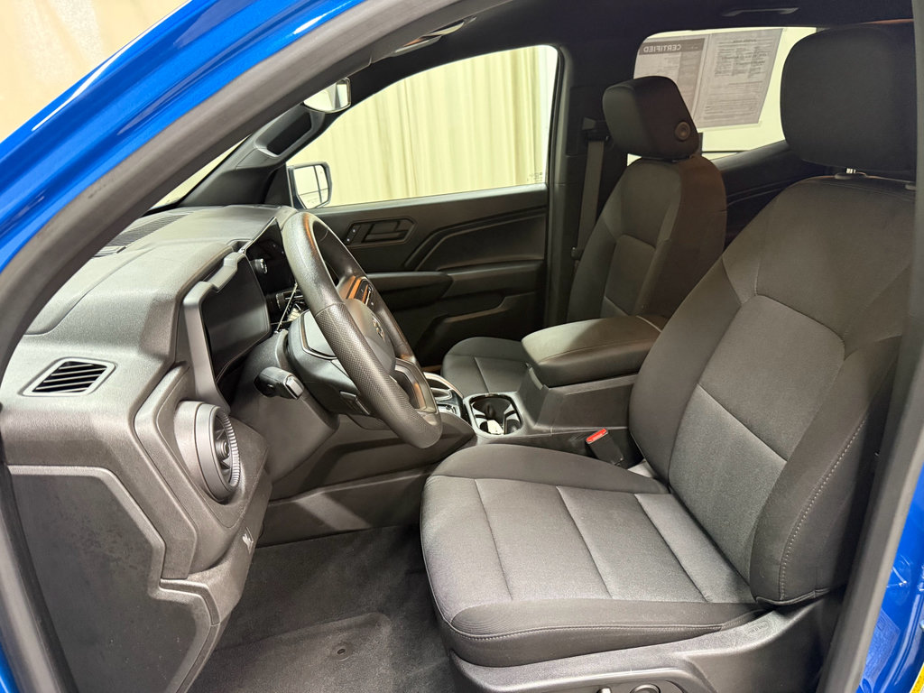 Used 2023 Chevrolet Colorado Trail Boss w/ LPO, Dark Essentials Package AWD/4WD image 29