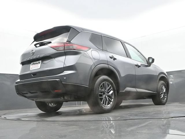Used 2026 Nissan Rogue S FWD image 25