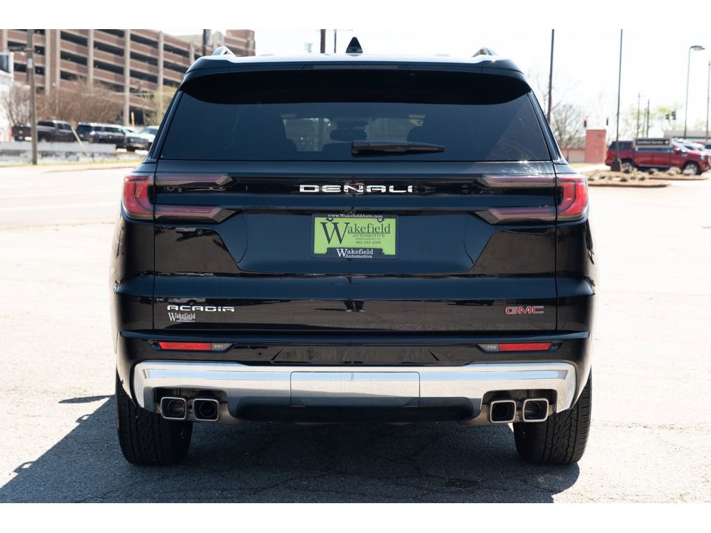 Used 2025 GMC Acadia Denali image 6