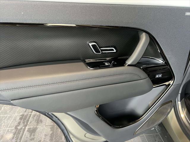 Used 2024 Land Rover Range Rover Sport SV Edition One Carbon Bronze image 9