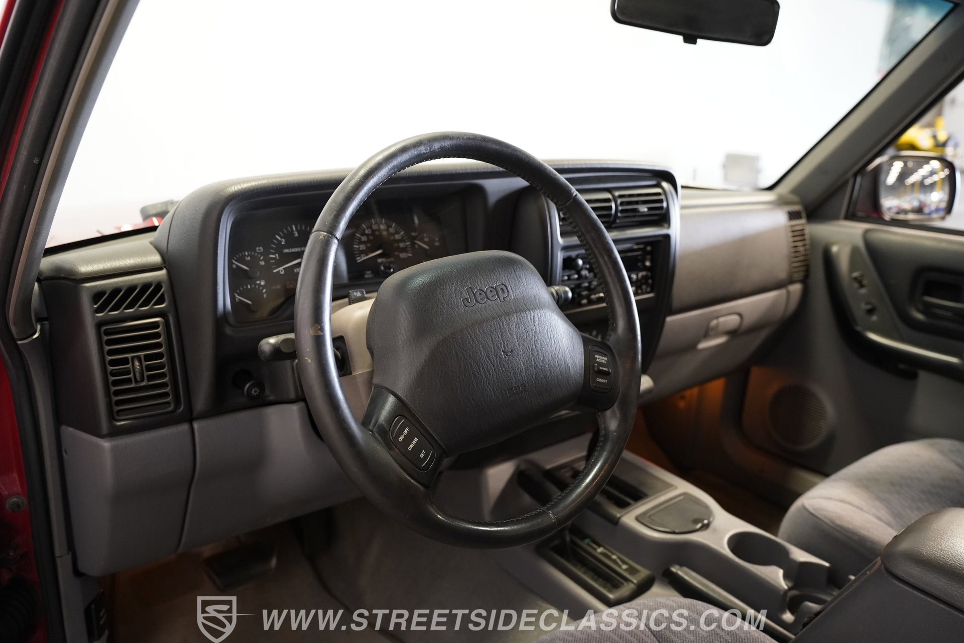 Used 1998 Jeep Cherokee Sport image 40