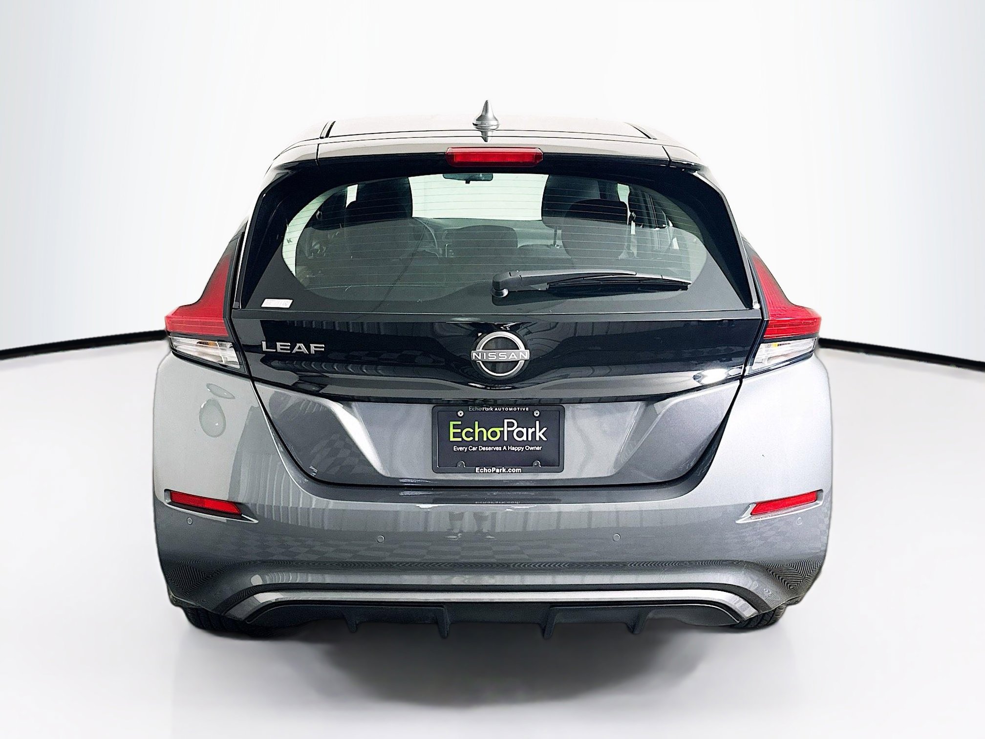 Used 2024 Nissan Leaf S FWD image 7