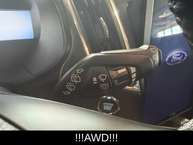 Used 2022 Ford Edge Titanium w/ Equipment Group 301A AWD/4WD image 27