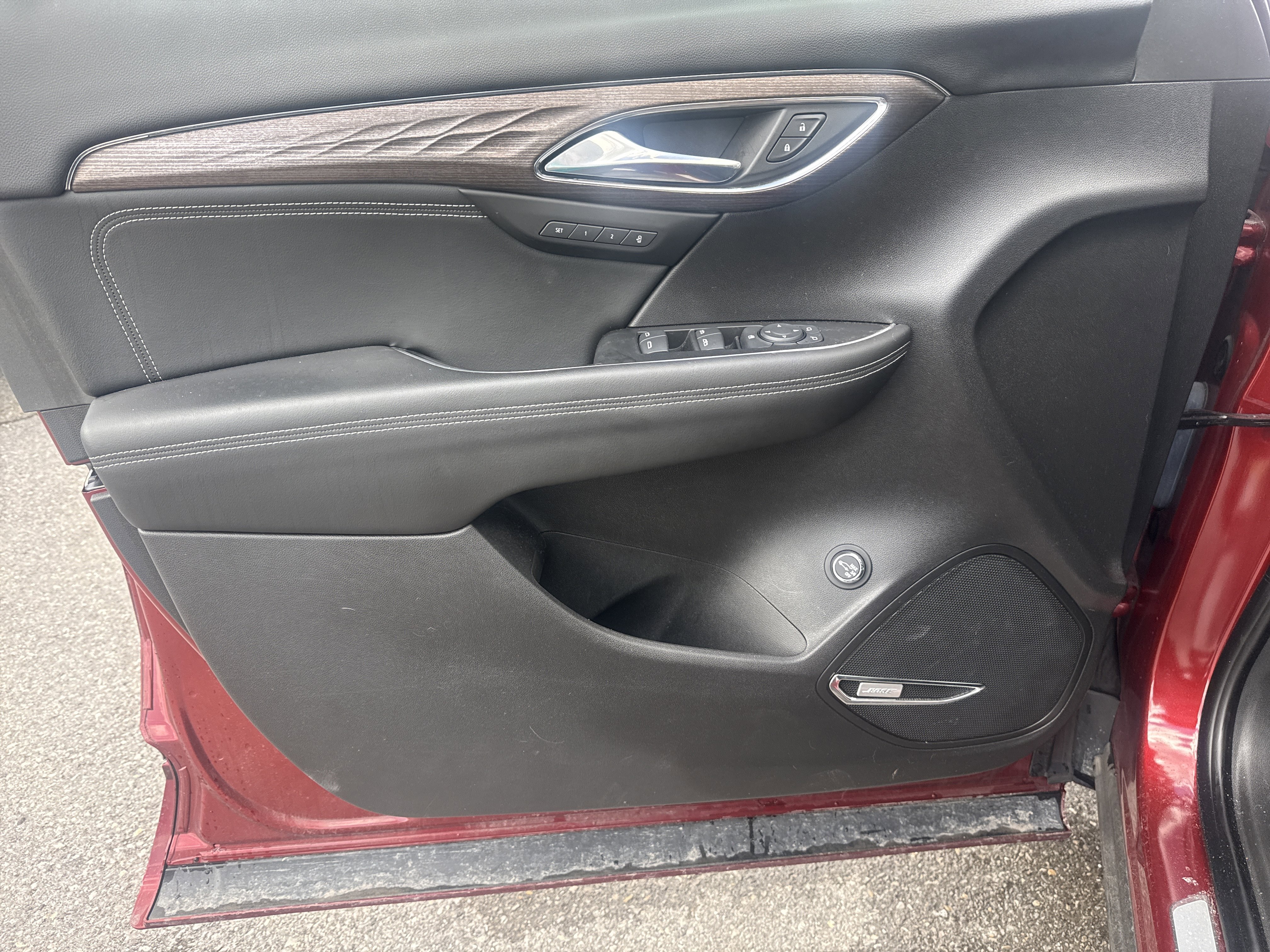 Used 2023 Buick Envision Avenir AWD/4WD image 4