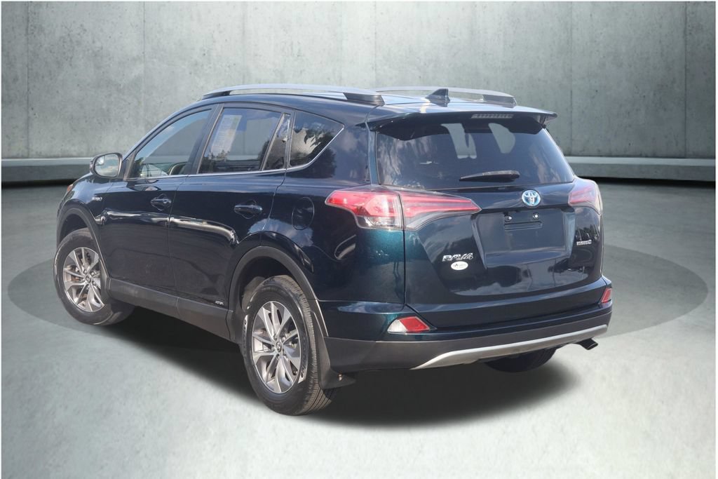 Certified 2018 Toyota RAV4 LE AWD/4WD image 23
