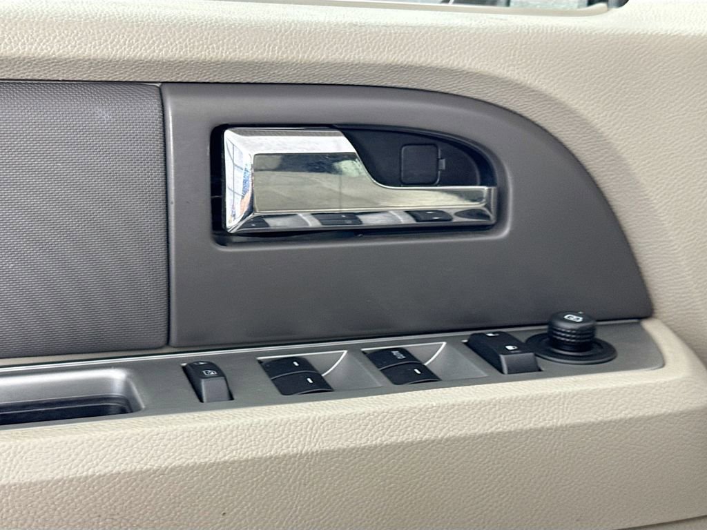 Used 2013 Ford Expedition XLT w/ HD Trailer Tow Pkg RWD image 20