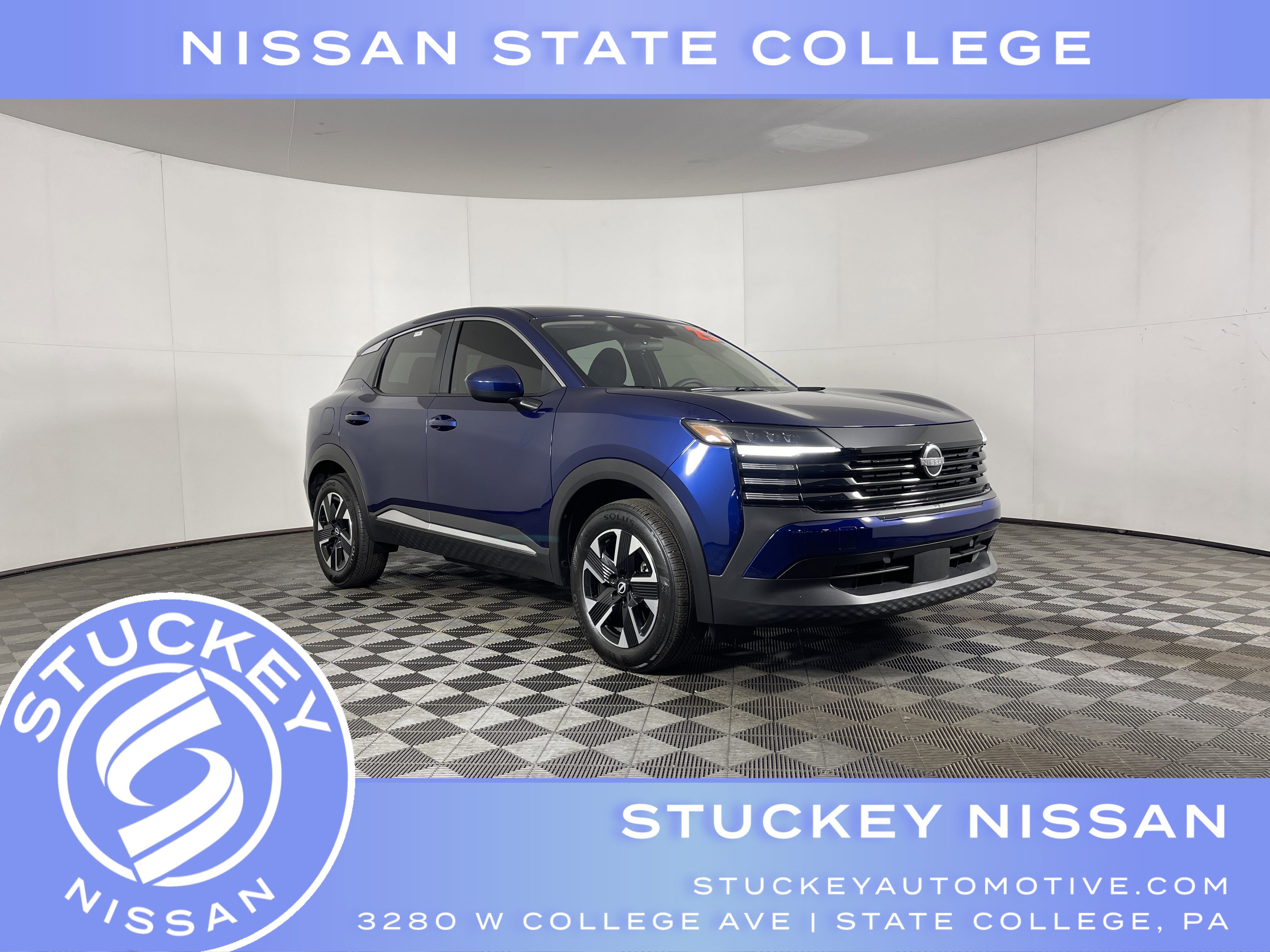 Used 2025 Nissan Kicks SV image 1