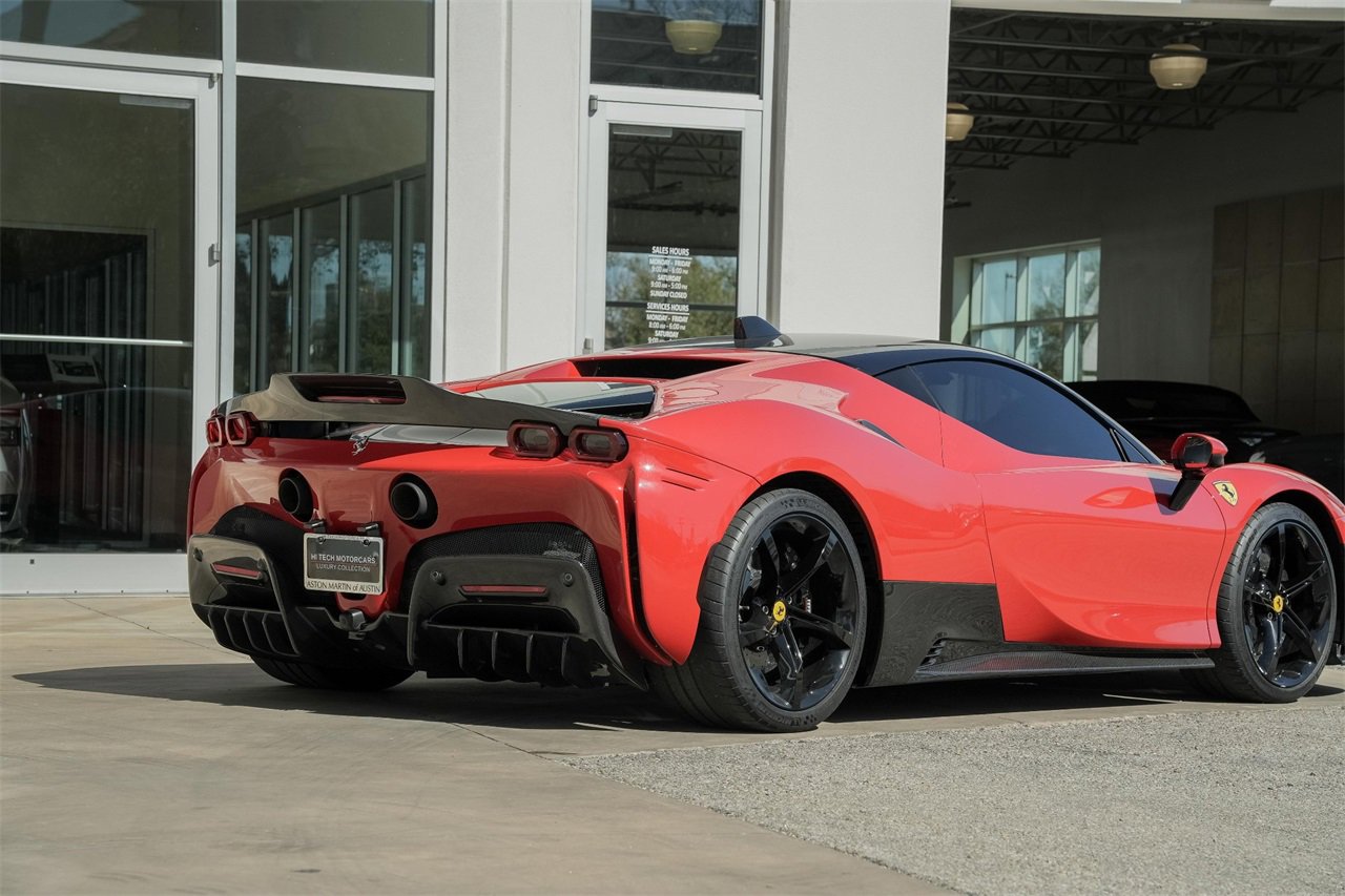 Used 2021 Ferrari SF90 Stradale Base image 6
