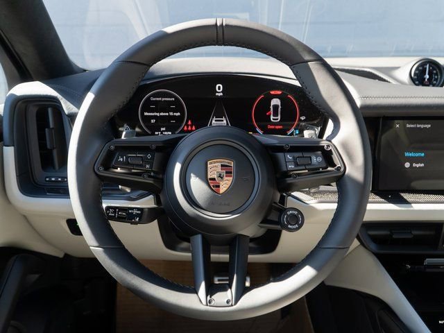 New 2026 Porsche Cayenne GTS image 23