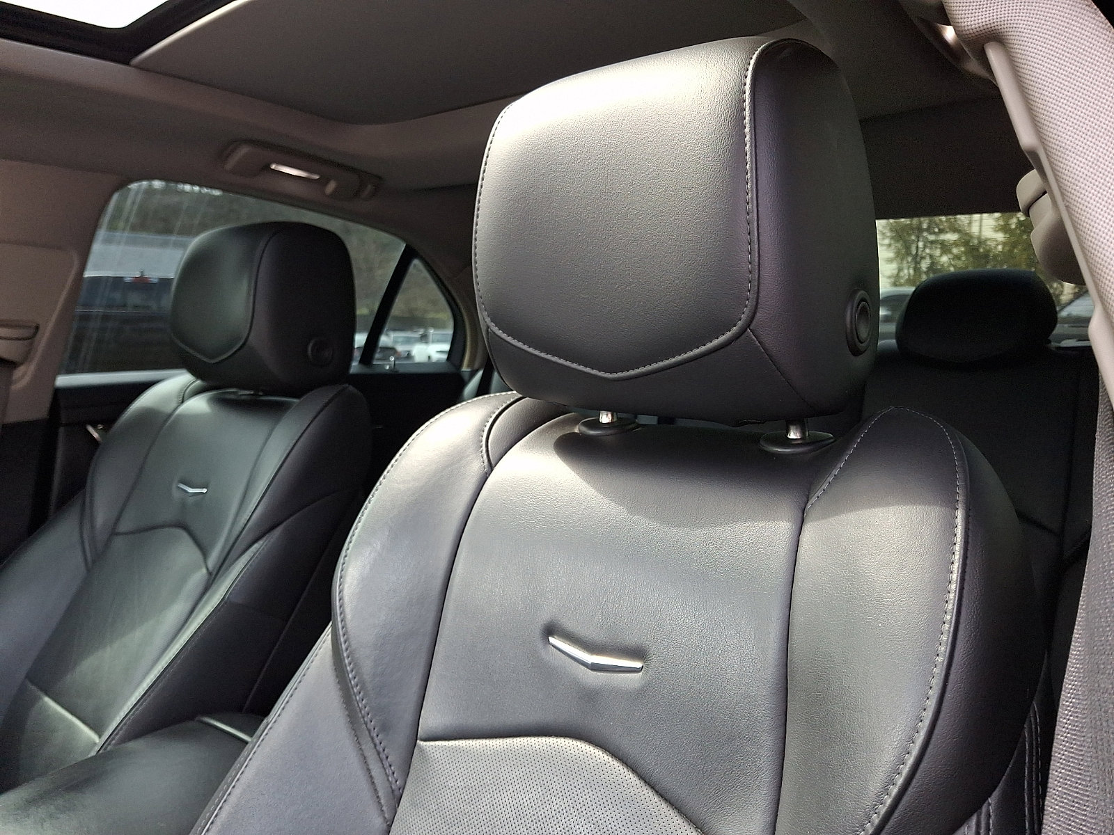 Used 2018 Cadillac CTS Luxury image 15