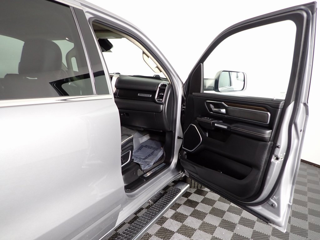 Used 2021 RAM 1500 Laramie image 31