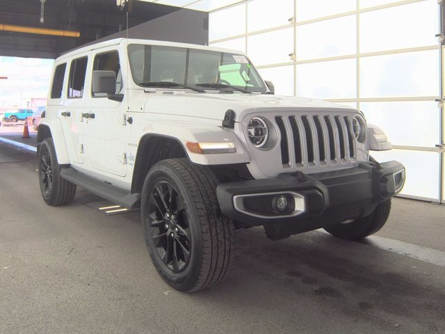Used 2021 Jeep Wrangler Unlimited Sahara image 3