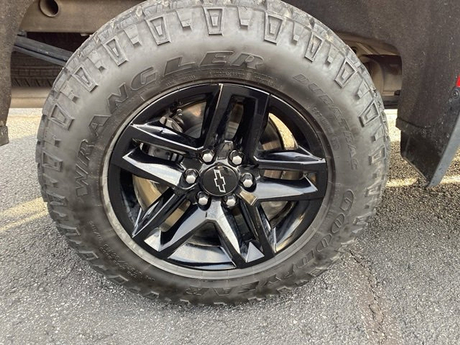 Used 2019 Chevrolet Silverado 1500 LT Trail Boss image 16