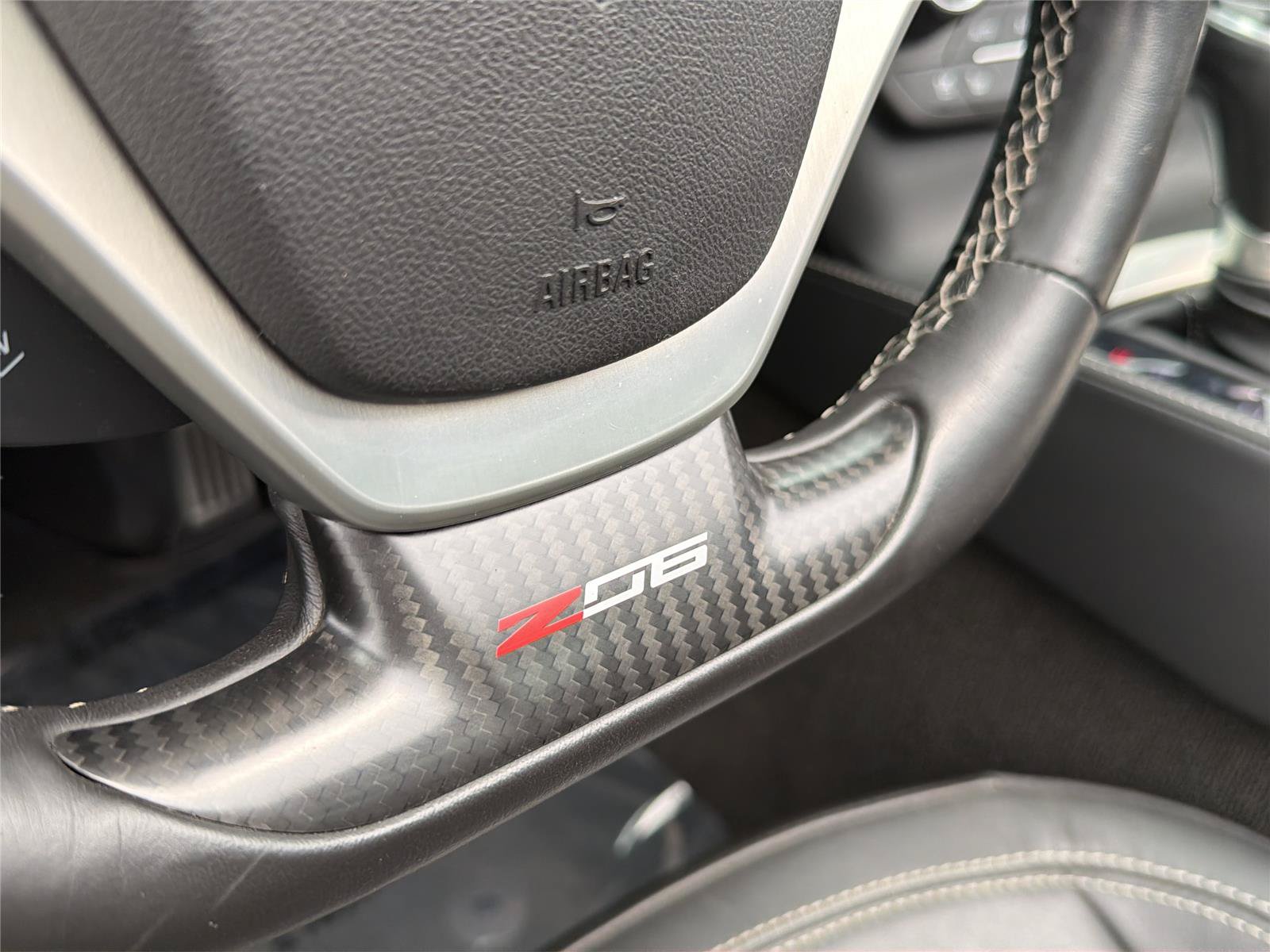 Used 2016 Chevrolet Corvette Z06 w/ 3LZ Preferred Equipment Group RWD image 31