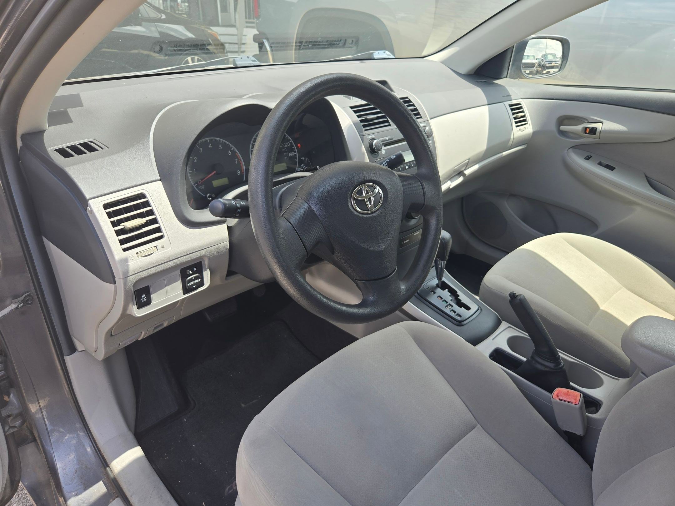 Used 2013 Toyota Corolla L FWD image 17