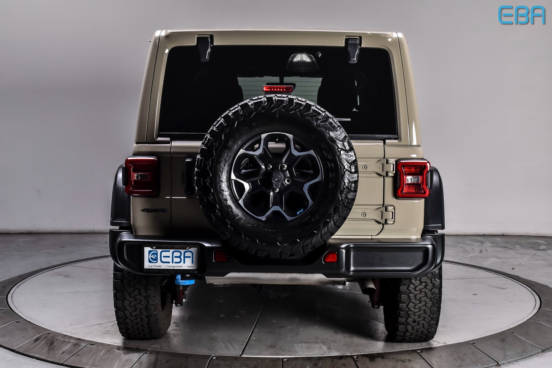 Used 2022 Jeep Wrangler Unlimited Rubicon 4xe w/ Cold Weather Group image 5