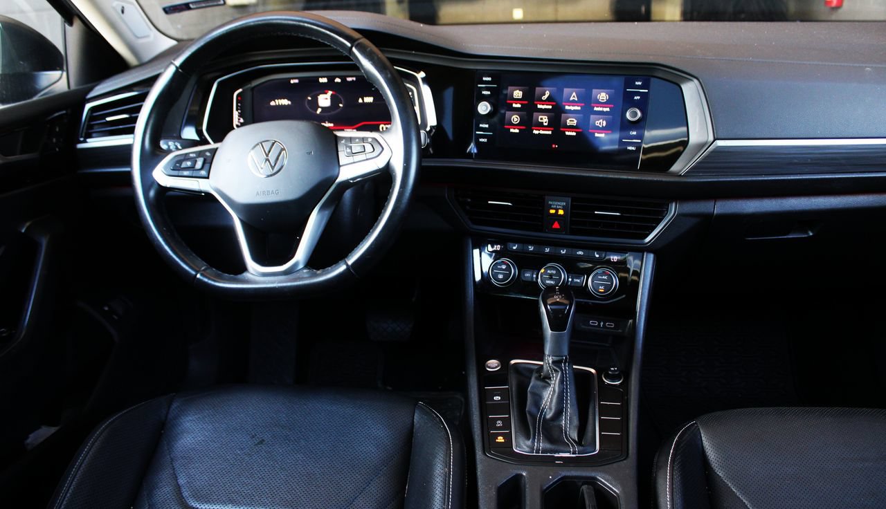 Used 2022 Volkswagen Jetta SEL FWD image 30