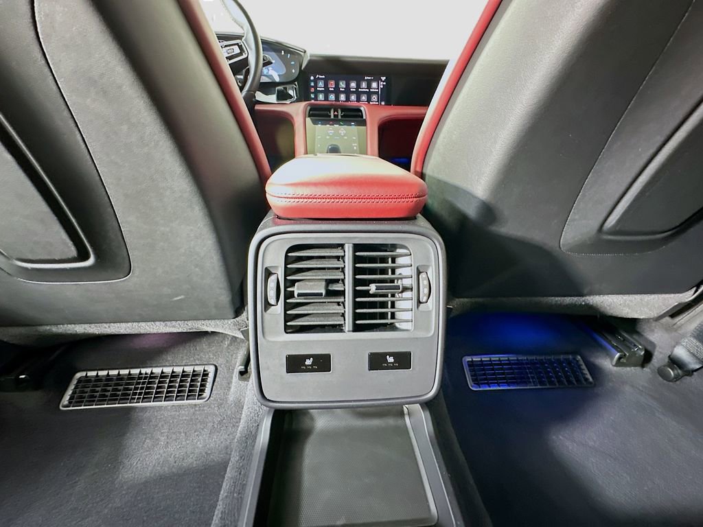 Certified 2022 Porsche Taycan Turbo AWD/4WD image 27