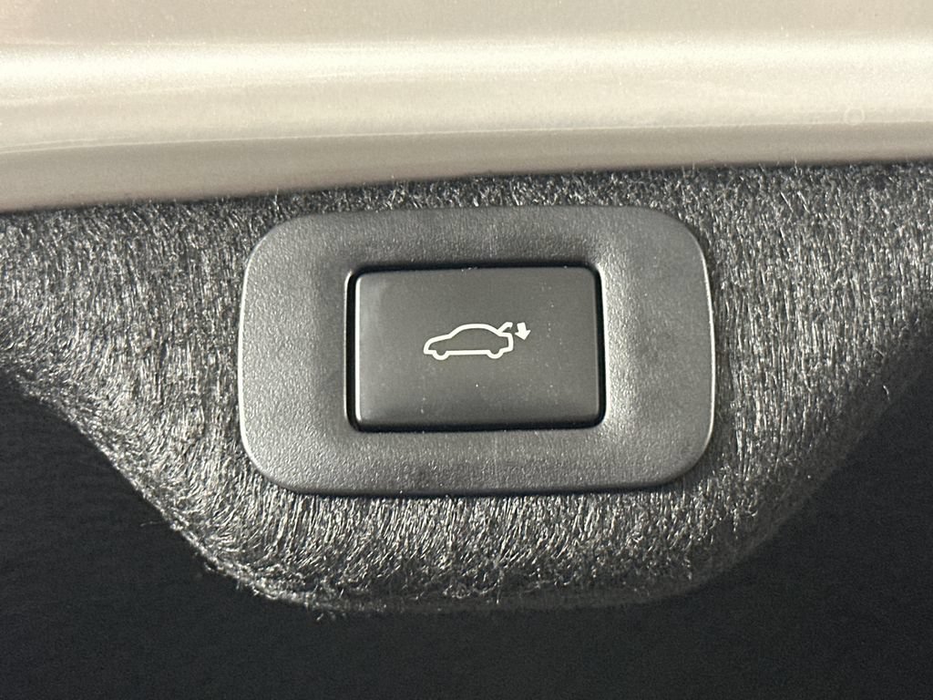 Used 2024 Lexus ES 300h w/ Premium Package FWD image 19
