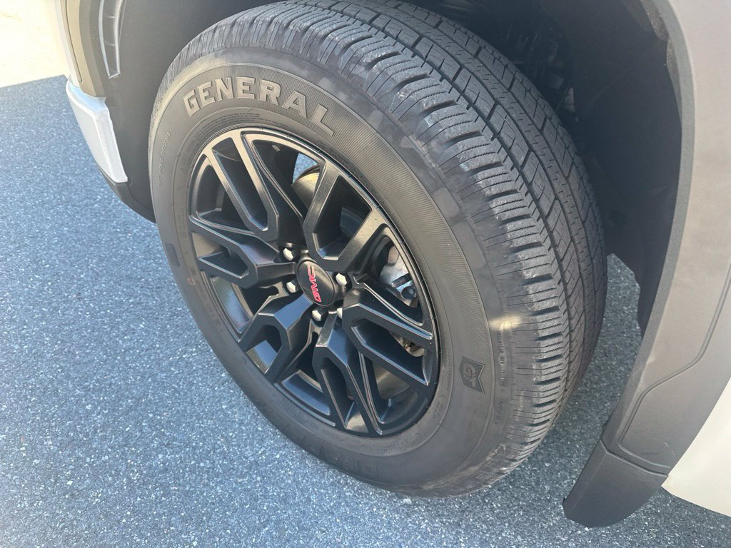 Used 2023 GMC Sierra 1500 Elevation AWD/4WD image 9