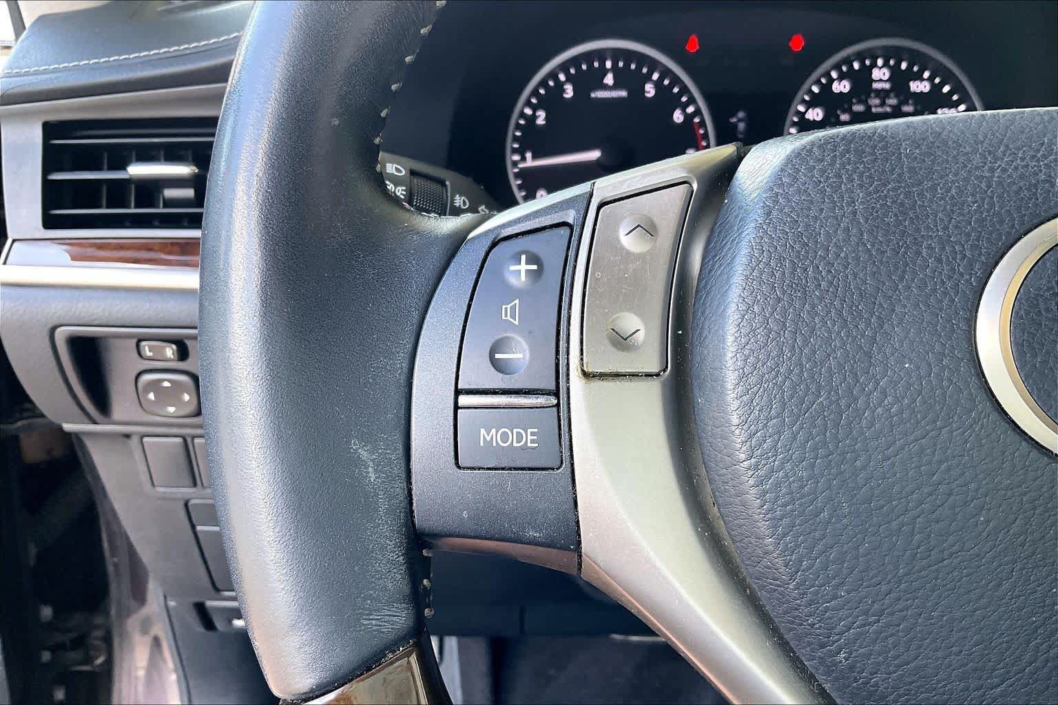 Used 2014 Lexus ES 350 w/ Luxury Package FWD image 21
