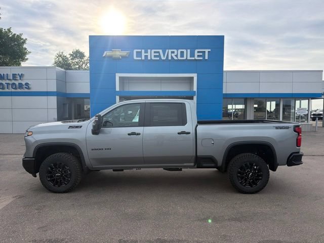 New 2026 Chevrolet Silverado 3500 LT w/ Trail Boss Package AWD/4WD image 1