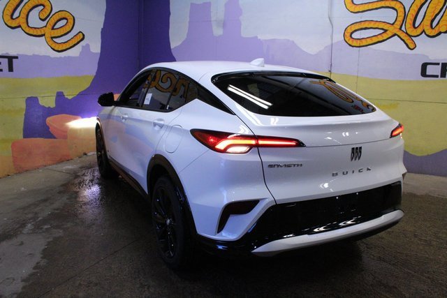 Used 2025 Buick Envista Sport Touring image 6