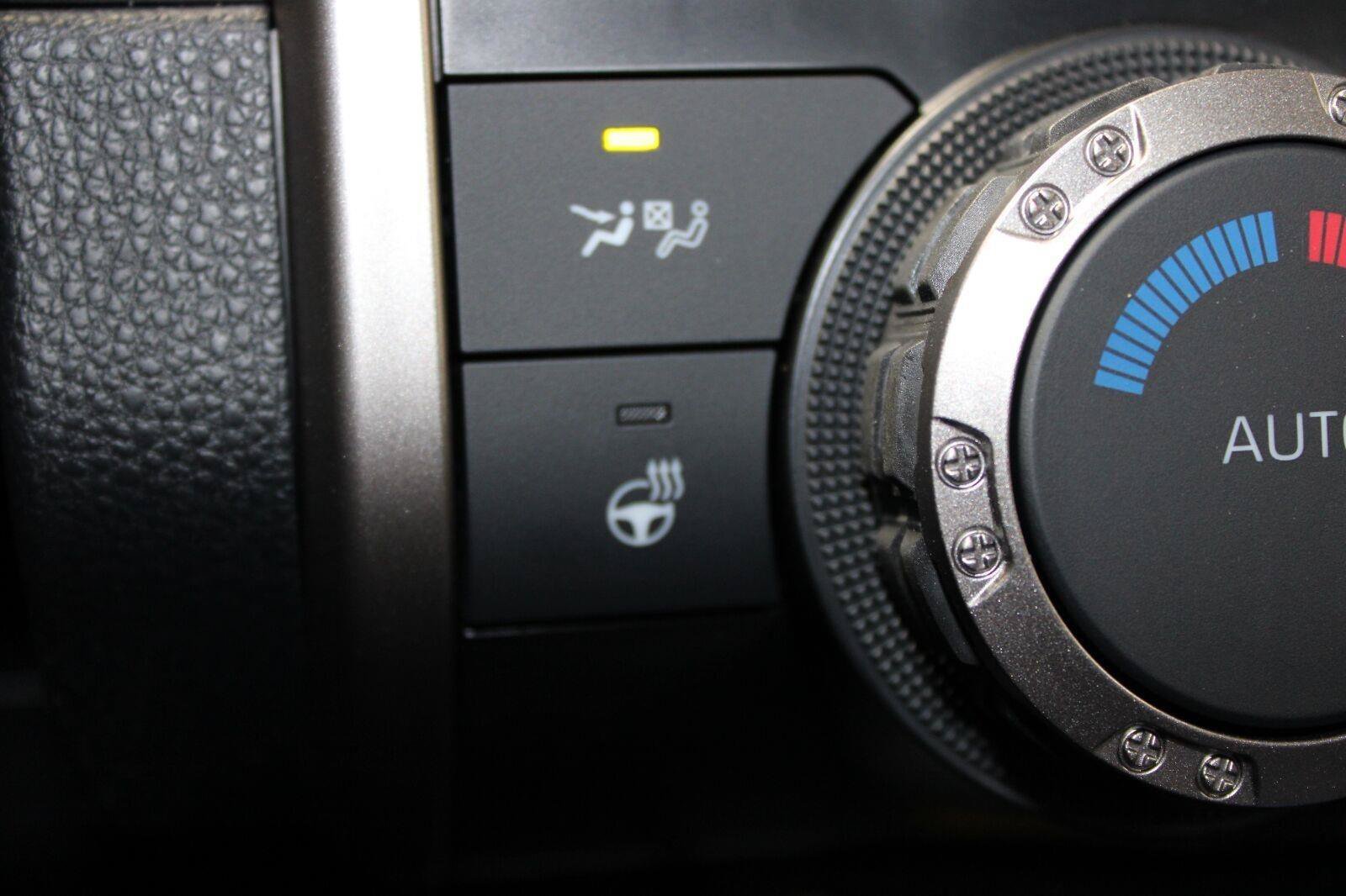 Certified 2026 Toyota 4Runner TRD Off-Road Premium w/ Tow Technology Package AWD/4WD image 29
