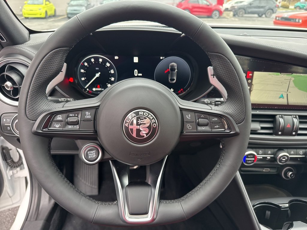 New 2025 Alfa Romeo Giulia AWD image 14