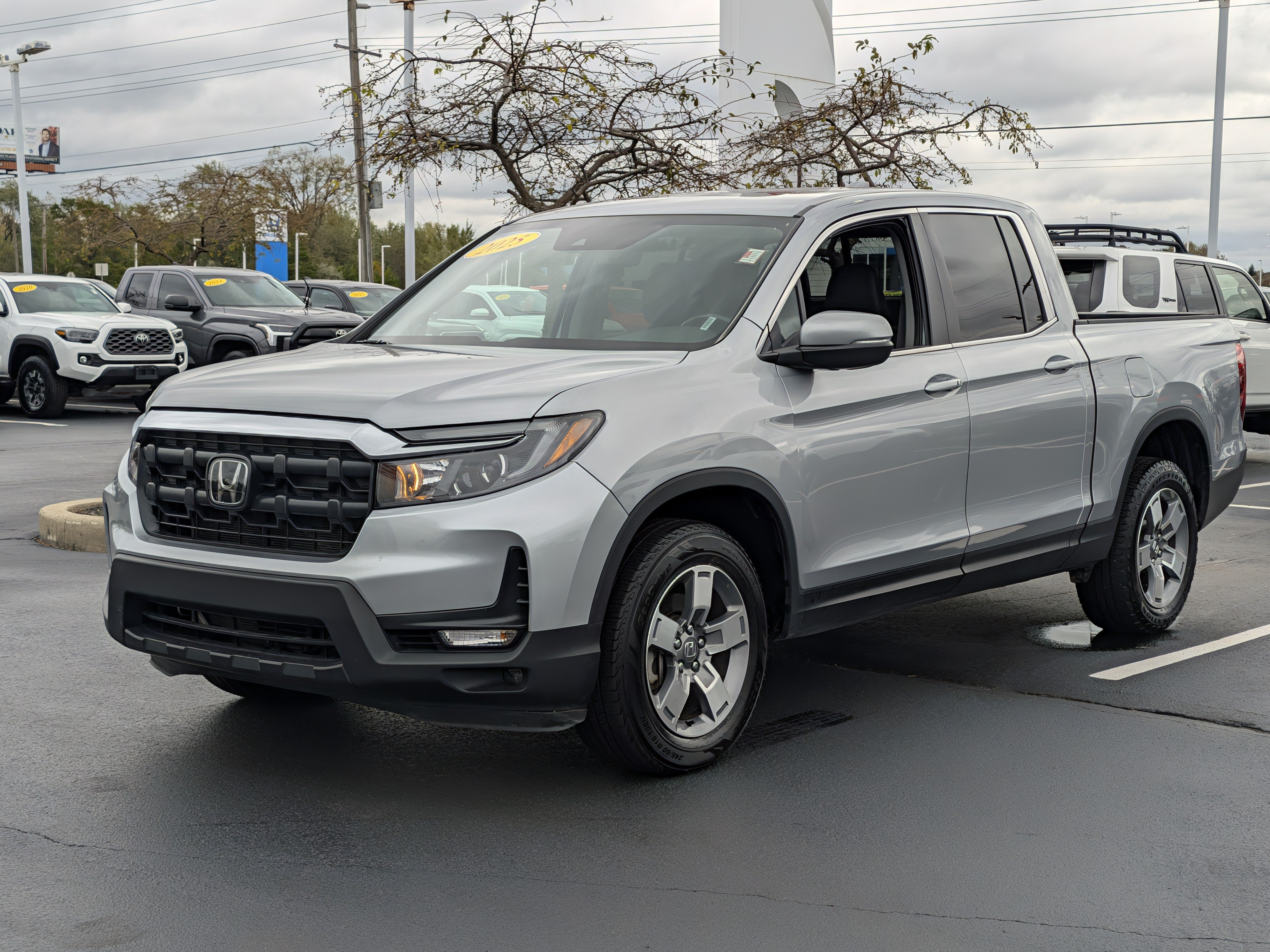 Used 2025 Honda Ridgeline RTL image 4