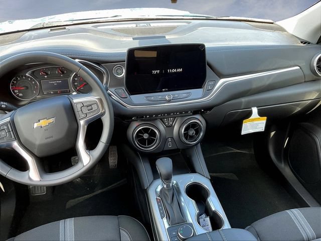 New 2026 Chevrolet Blazer LT w/ Midnight/Sport Edition FWD image 6