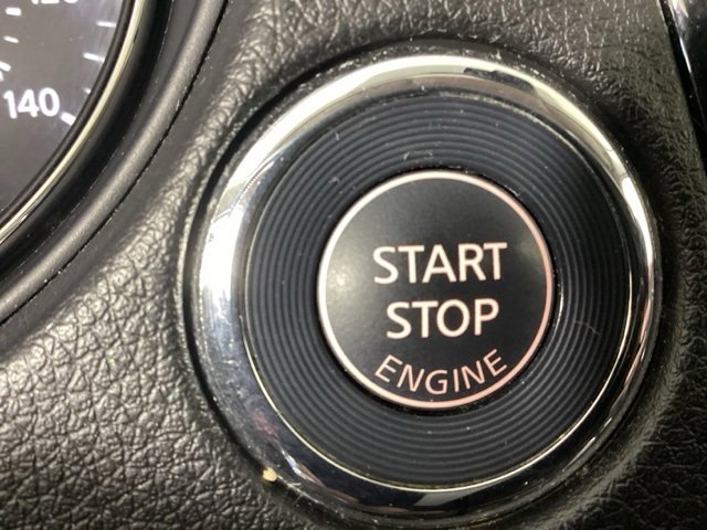 Used 2019 Nissan Rogue SV w/ Sun & Sound Touring Package image 27